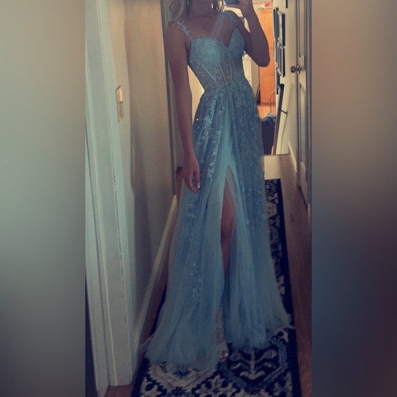 Sherri Hill - Picture 2 of 3